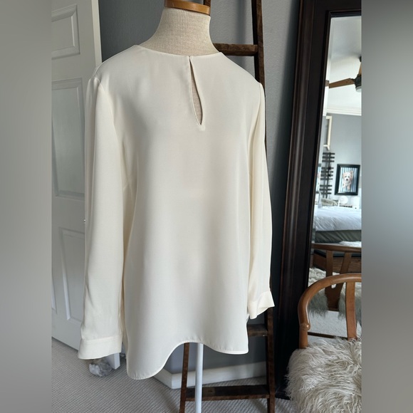 Lafayette 148 New York Tops - Lafayette 148 New York silk blouse, size XL